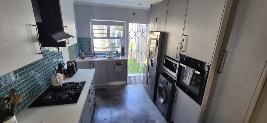 3 Bedroom Property for Sale in Table View Western Cape